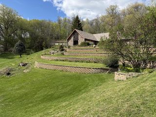 4653 N Crestwood LANE, La Crosse, WI 54601