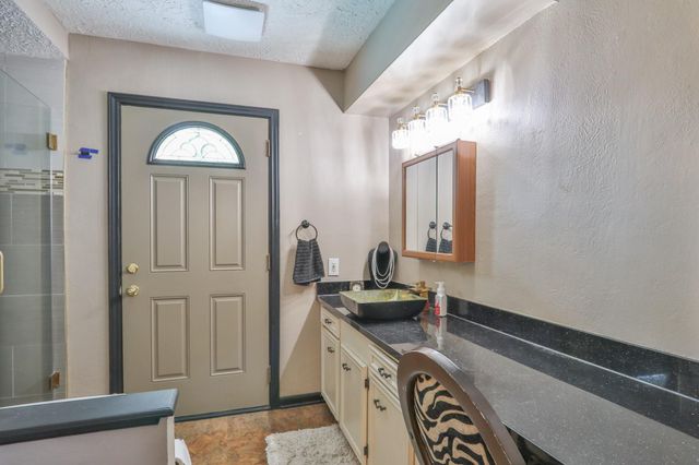 502 Wildwood Drive, Seabrook, TX 77586