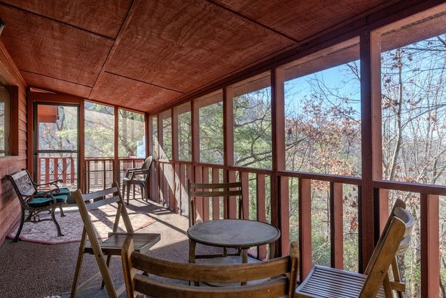 97 Sourwood Hollow, Murphy, NC 28906