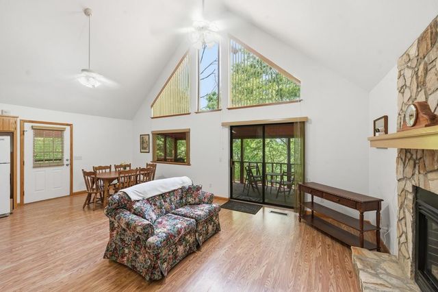97 Sourwood Hollow, Murphy, NC 28906