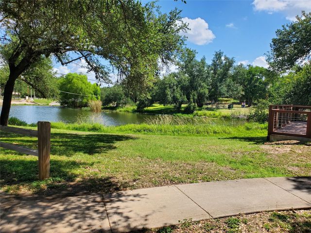 2210 N Celia DR, Cedar Park, TX 78613