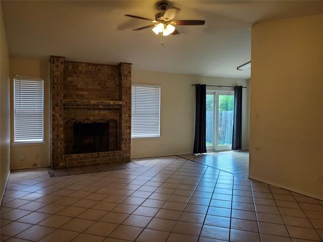 2210 N Celia DR, Cedar Park, TX 78613