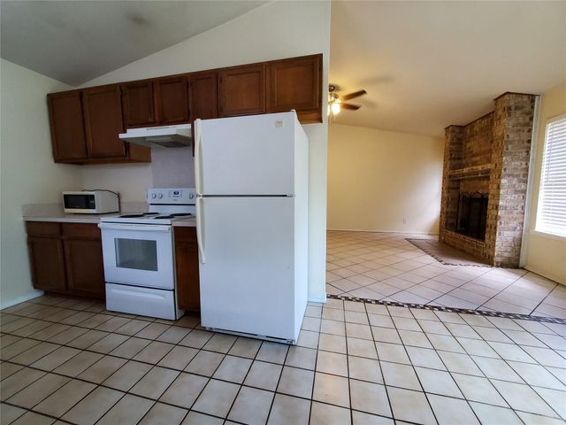 2210 N Celia DR, Cedar Park, TX 78613