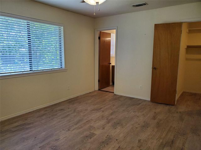 2210 N Celia DR, Cedar Park, TX 78613