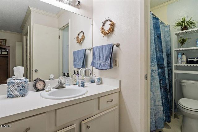 4100 Five Oaks Drive Unit 27, Durham, NC 27707