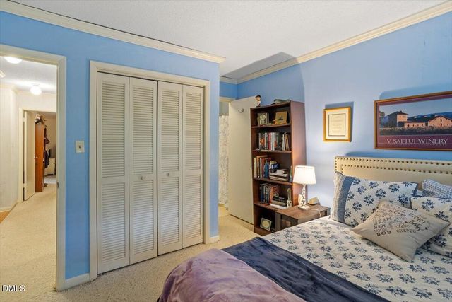 4100 Five Oaks Drive Unit 27, Durham, NC 27707