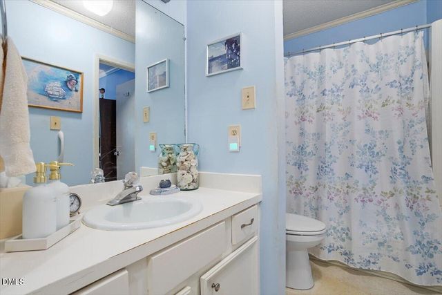 4100 Five Oaks Drive Unit 27, Durham, NC 27707