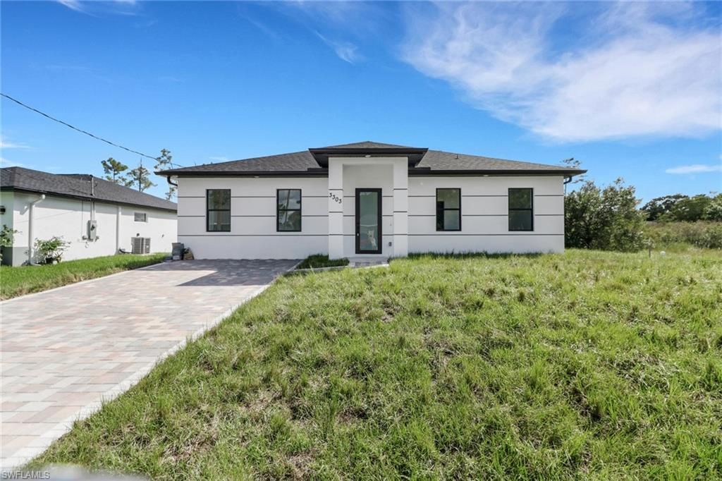 3303 32nd ST W, Lehigh Acres, FL 33971