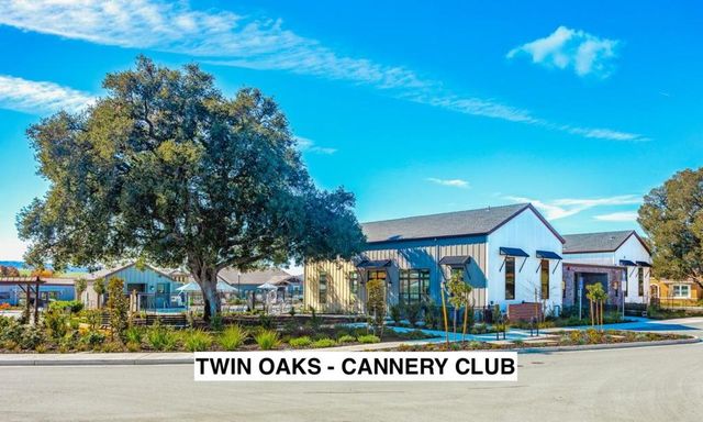 2180 Red Oak Drive, Hollister, CA 95023