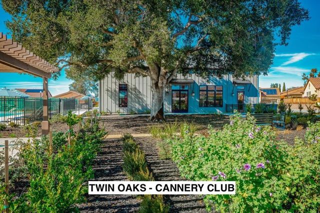 2180 Red Oak Drive, Hollister, CA 95023