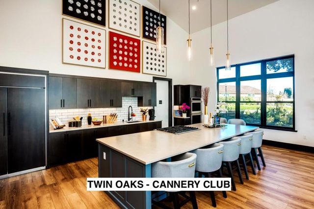 2180 Red Oak Drive, Hollister, CA 95023