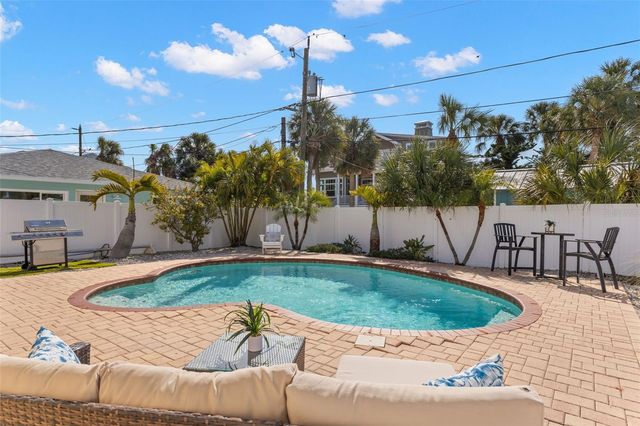 108 11TH AVENUE, St Pete Beach, FL 33706