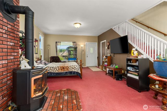 806 California Street, Raymond, WA 98577