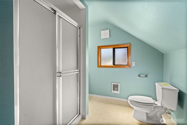 806 California Street, Raymond, WA 98577