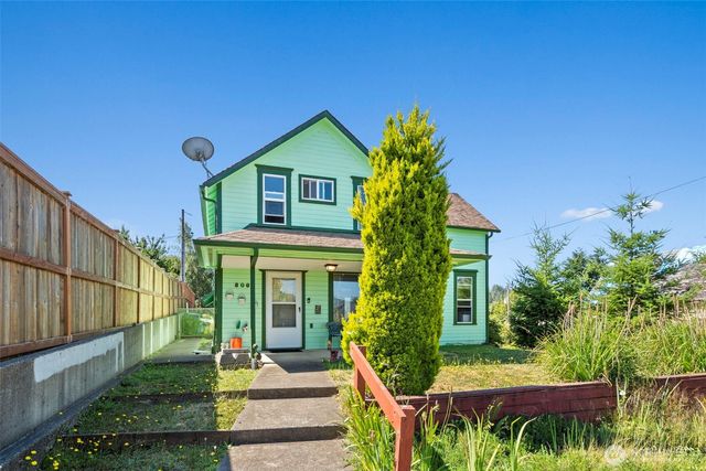 806 California Street, Raymond, WA 98577