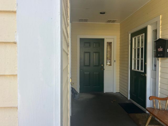 109 Ponemah Rd Ste 8 B, Amherst, NH 03031