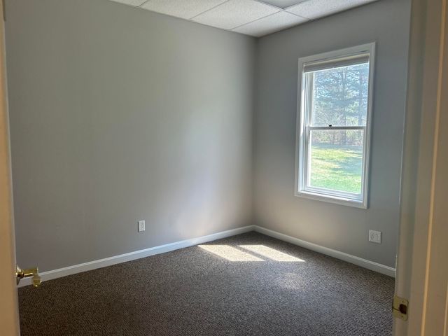 109 Ponemah Rd Ste 8 B, Amherst, NH 03031