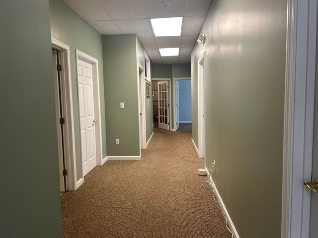109 Ponemah Rd Ste 8 B, Amherst, NH 03031