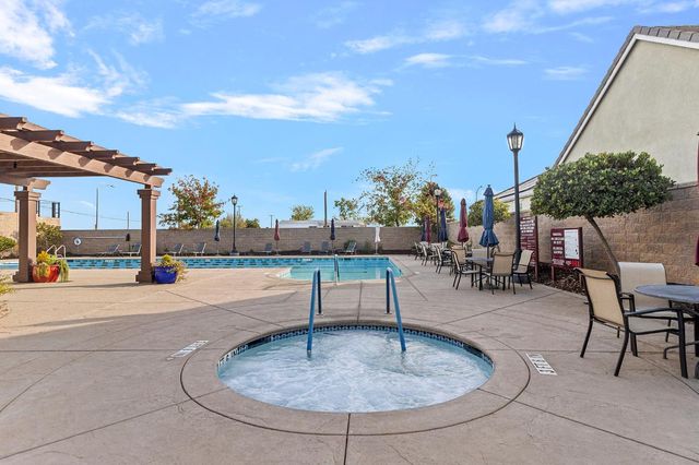 7525 Eldred Way, Sacramento, CA 95829