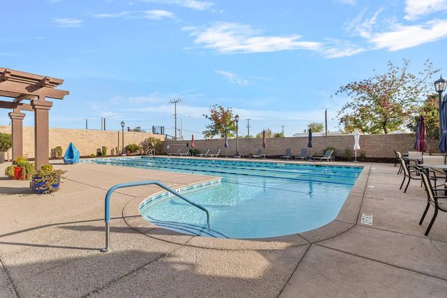 7525 Eldred Way, Sacramento, CA 95829