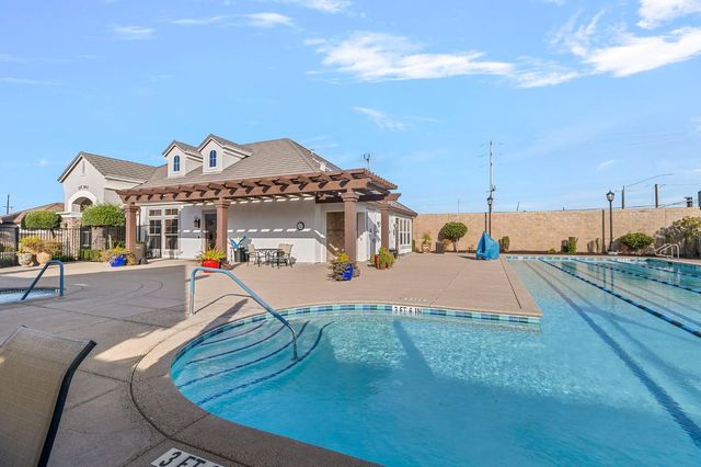 7525 Eldred Way, Sacramento, CA 95829