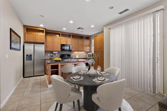 7525 Eldred Way, Sacramento, CA 95829