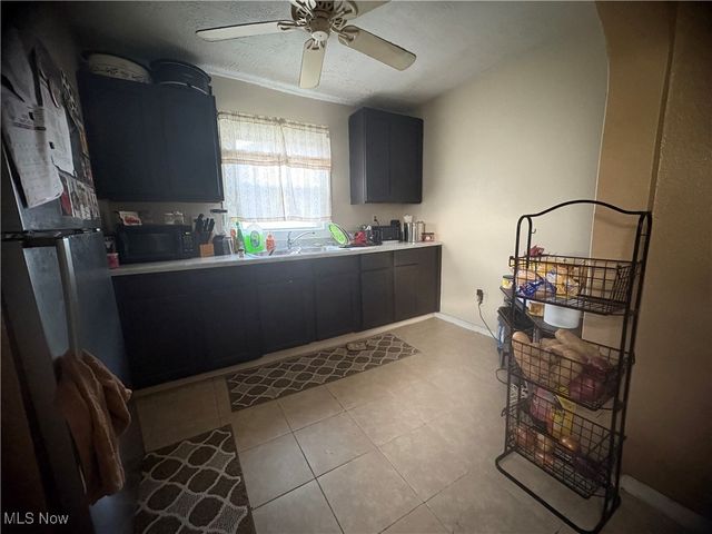 2529 17th Street NE, Canton, OH 44705