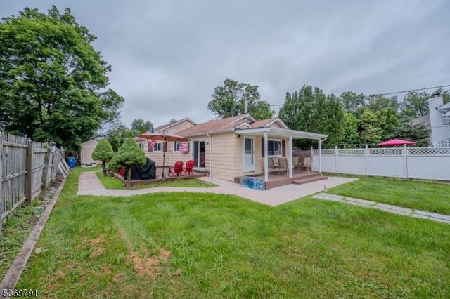 68 Maple St, Bridgewater Twp., NJ 08807