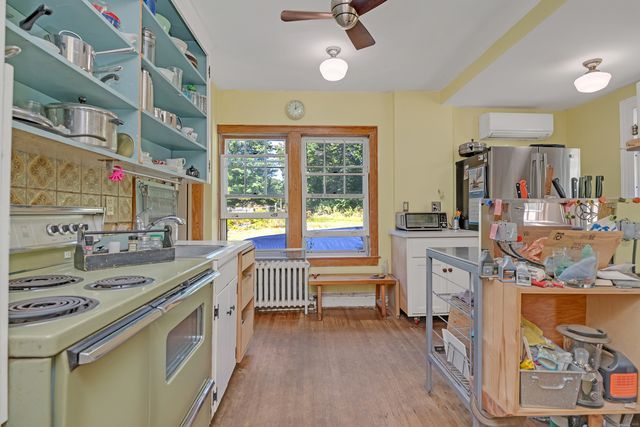 994 Main Street, Glastonbury, CT 06073