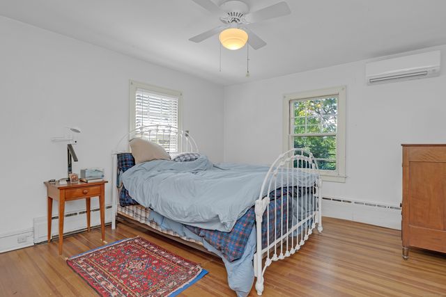 994 Main Street, Glastonbury, CT 06073