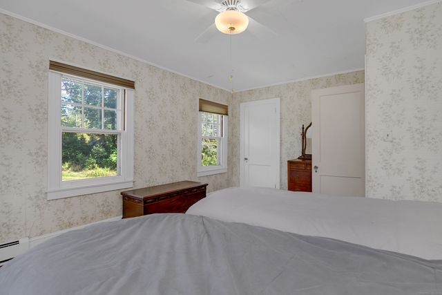 994 Main Street, Glastonbury, CT 06073