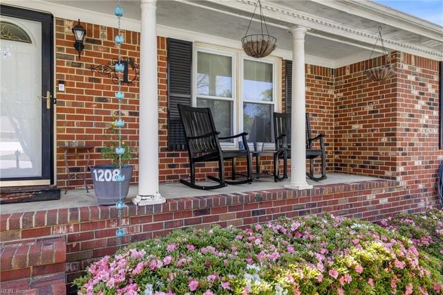 1208 Tarington LNDG, Virginia Beach, VA 23464