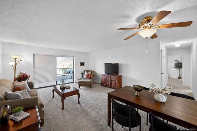 2868 S Heather Gardens Way 103, Aurora, CO 80014