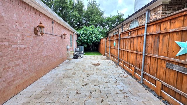 3631 Amber Hills Dr Drive, Dallas, TX 75287