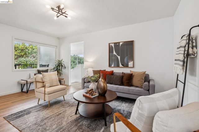 6067 Dimm Way, Richmond, CA 94805