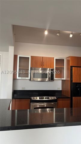 18800 NE 29th Ave 1023, Aventura, FL 33180