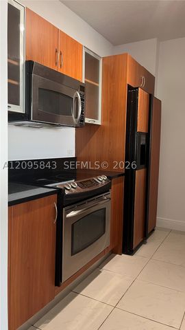 18800 NE 29th Ave 1023, Aventura, FL 33180