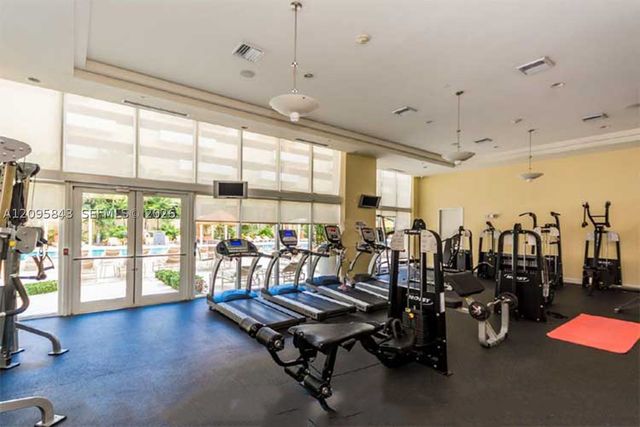 18800 NE 29th Ave 1023, Aventura, FL 33180