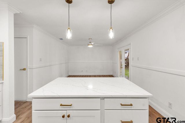 2424 E Devine St, Tyler, TX 75701