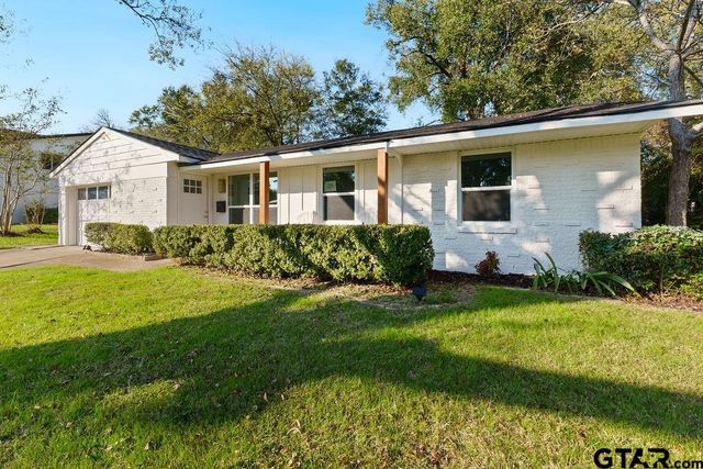 2424 E Devine St, Tyler, TX 75701