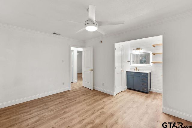 2424 E Devine St, Tyler, TX 75701