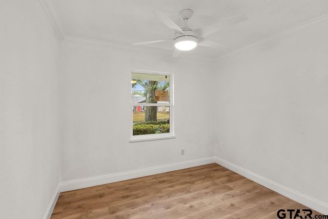 2424 E Devine St, Tyler, TX 75701