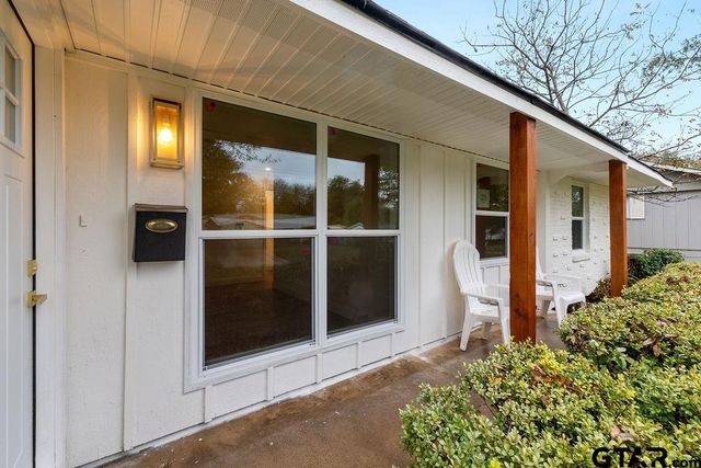 2424 E Devine St, Tyler, TX 75701