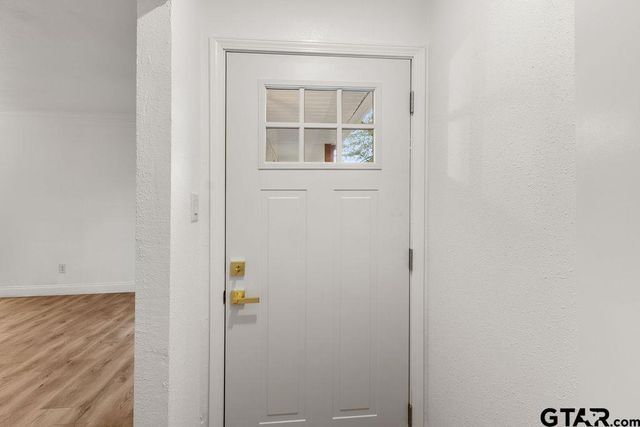 2424 E Devine St, Tyler, TX 75701