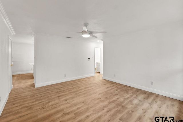 2424 E Devine St, Tyler, TX 75701