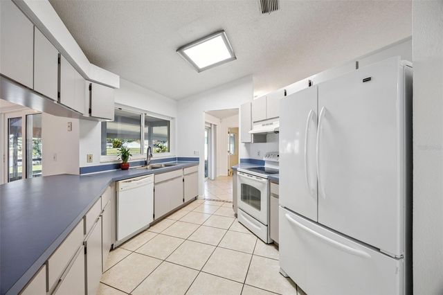 5111 DORRINGTON LANE, Orlando, FL 32821