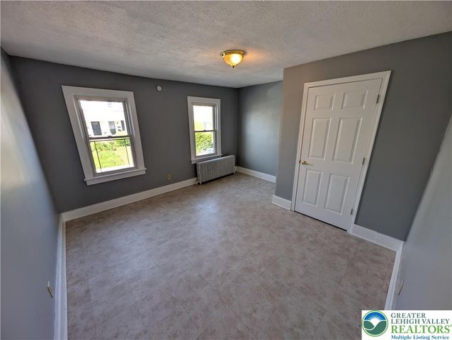 1108 3rd Street, North Catasauqua Bor, PA 18032
