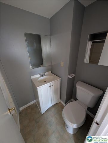 1108 3rd Street, North Catasauqua Bor, PA 18032