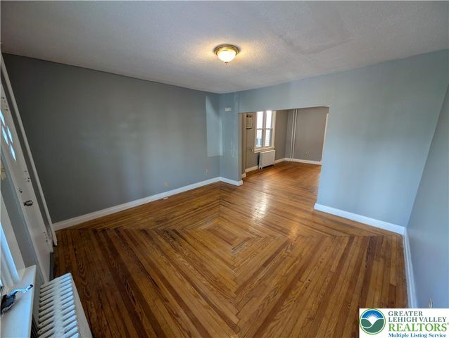 1108 3rd Street, North Catasauqua Bor, PA 18032