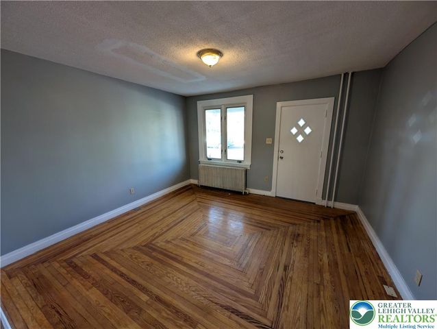 1108 3rd Street, North Catasauqua Bor, PA 18032